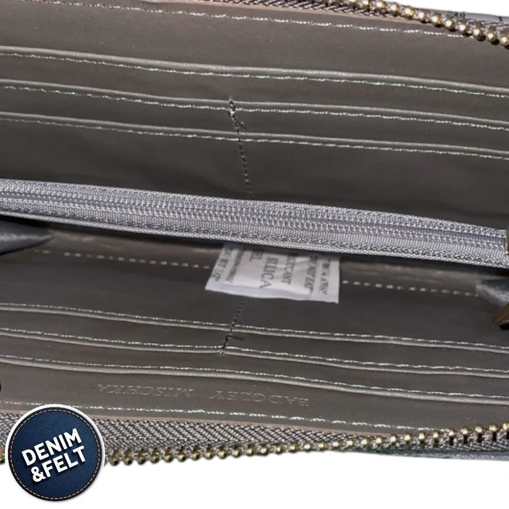 🩶Badgley Mischka Grey Long Wallet w/ Phone Pocket & Wristlet NWT!!‎